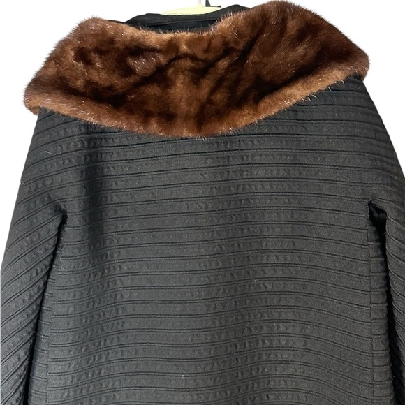 Vintage Union Black Double-Breasted Coat with real Fur Collar Medium - Picture 5 of 8